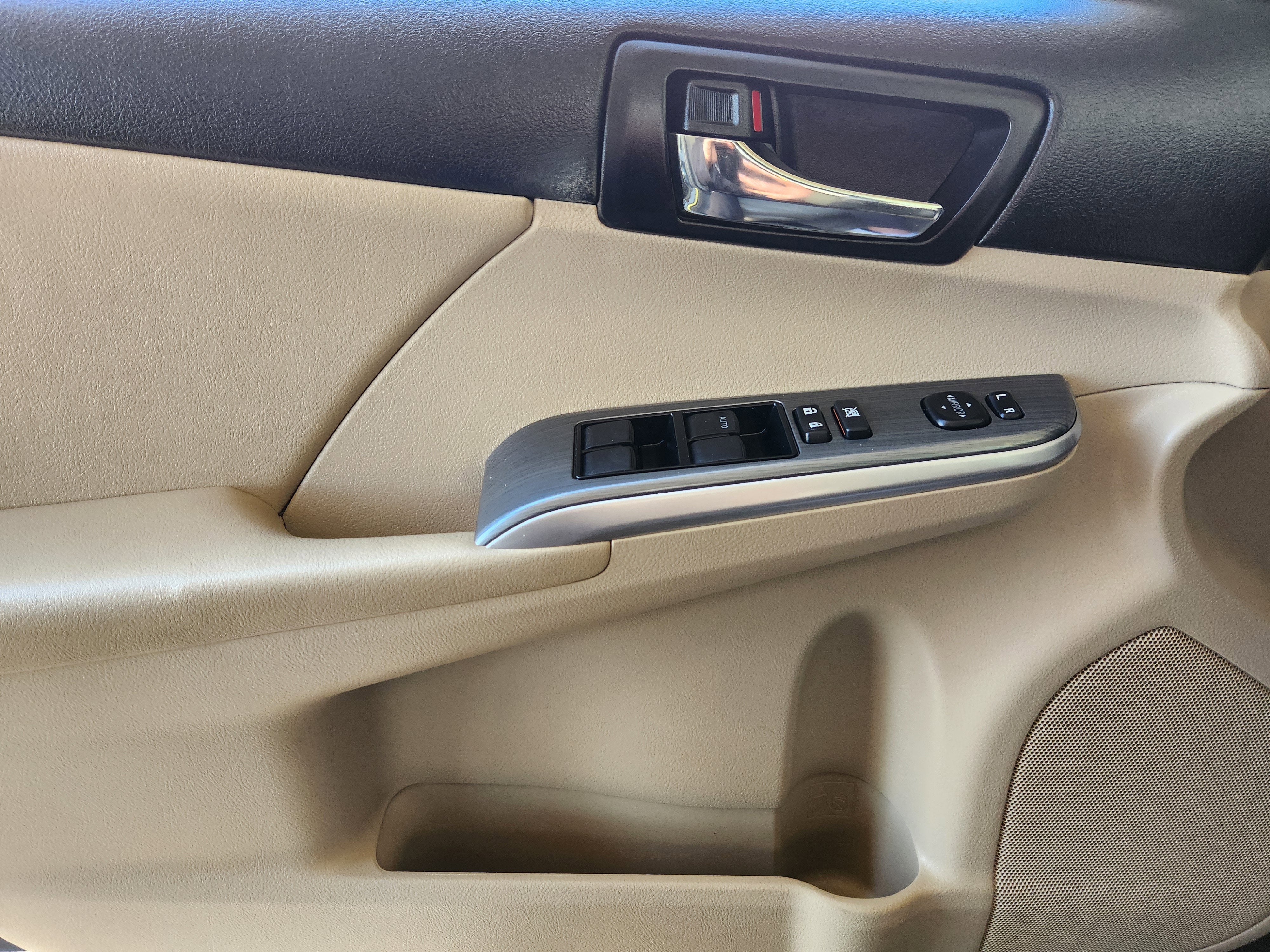 2013 Toyota Camry Hybrid XLE