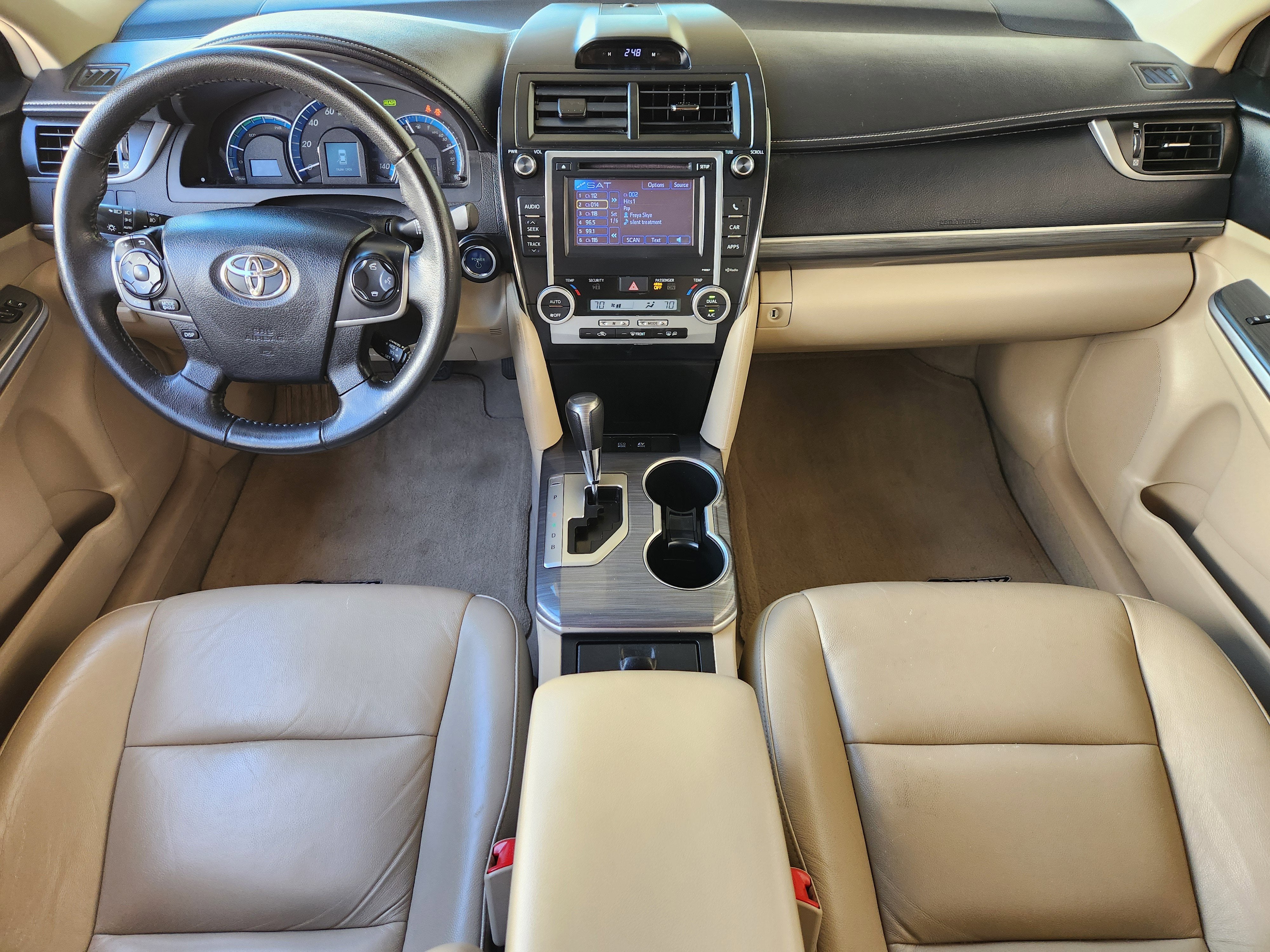 2013 Toyota Camry Hybrid XLE