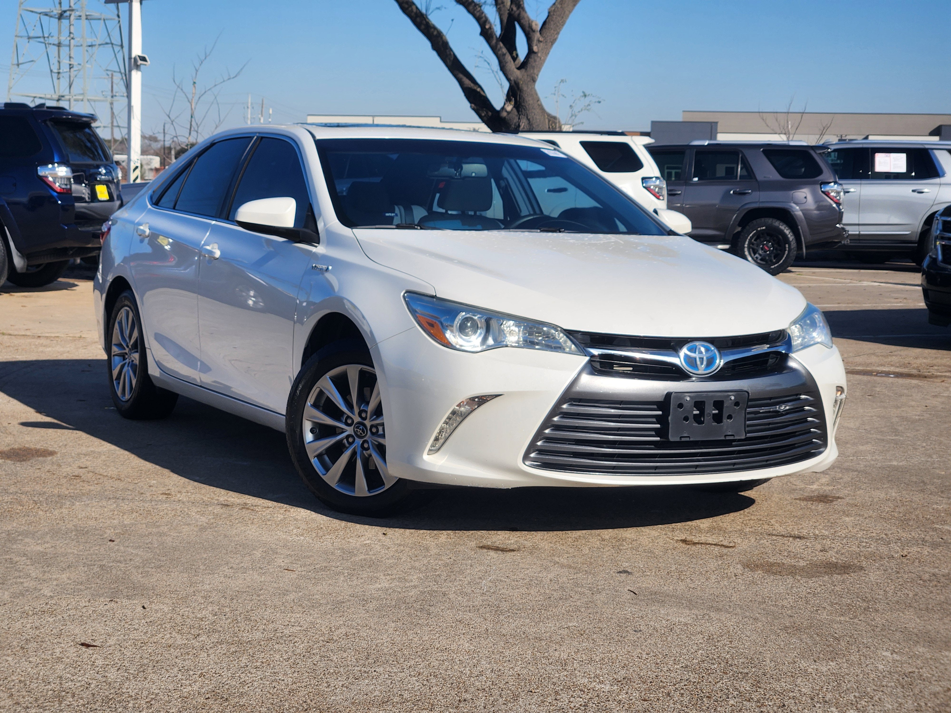 2017 Toyota Camry Hybrid XLE