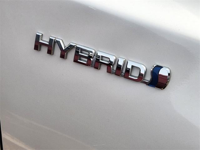 2017 Toyota Camry Hybrid XLE