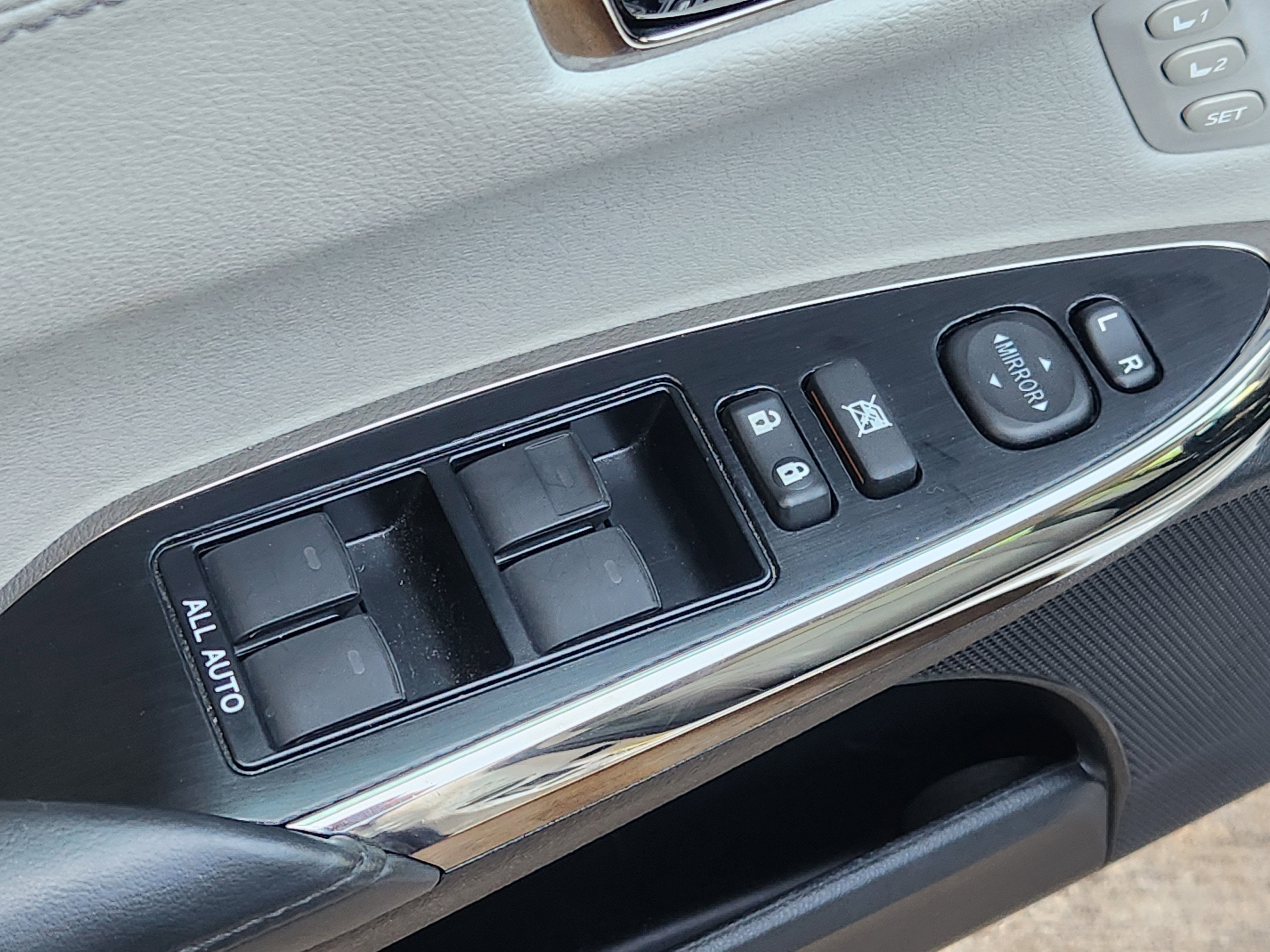 2016 Toyota Avalon Limited