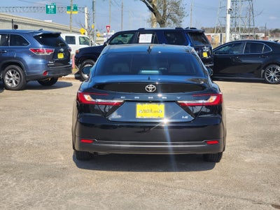 2025 Toyota Camry LE