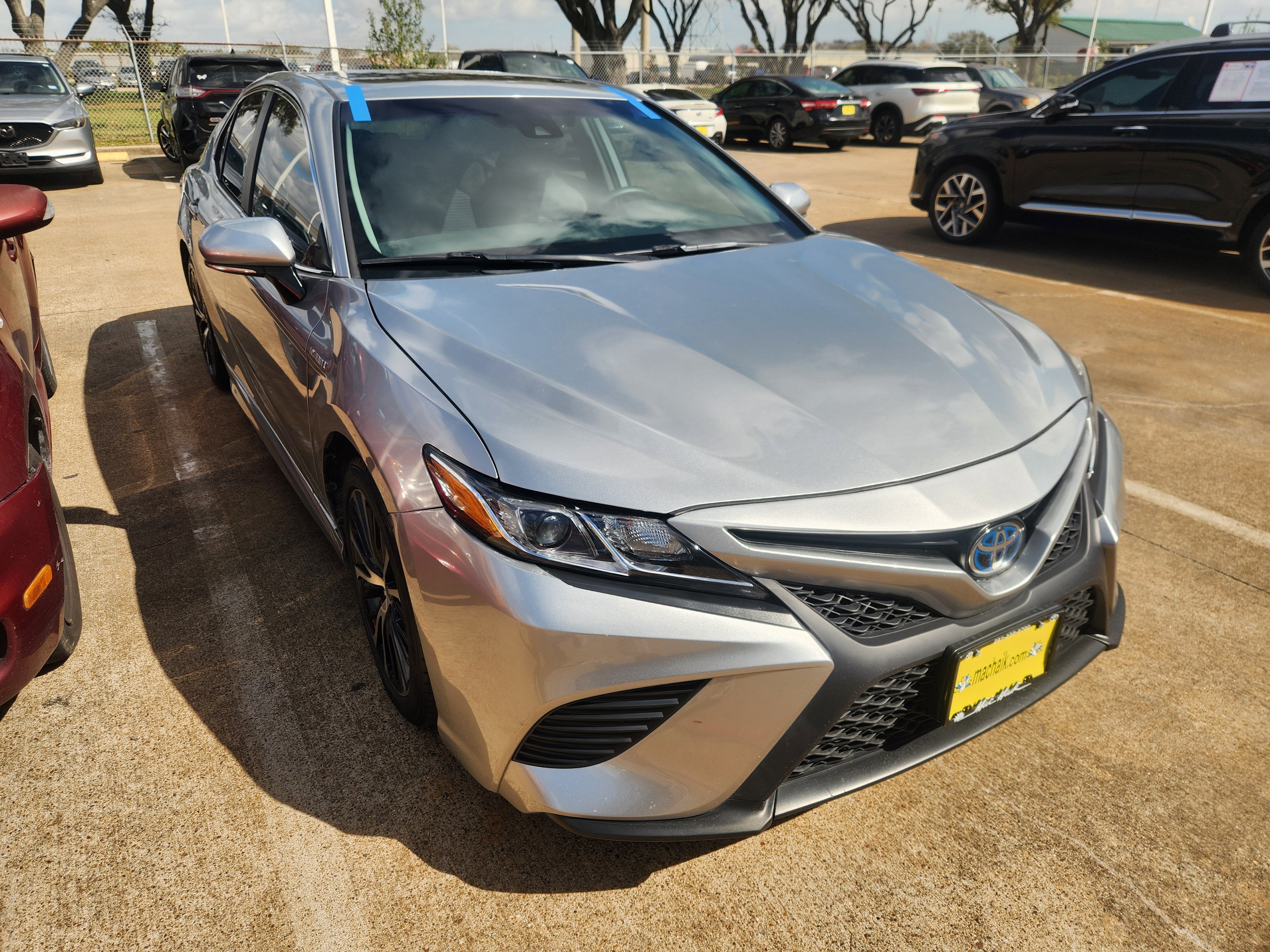 2020 Toyota Camry Hybrid SE