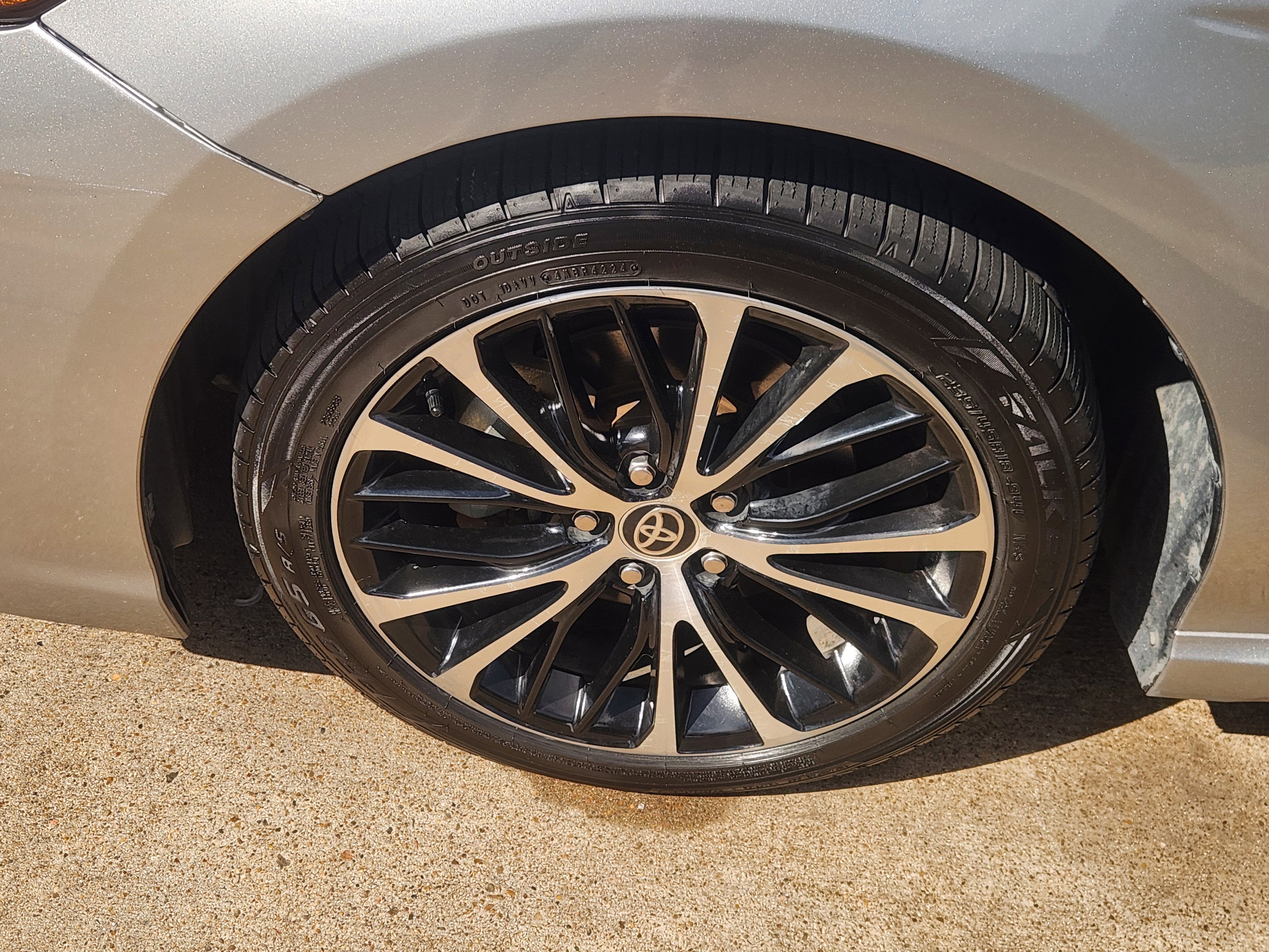 2020 Toyota Camry Hybrid SE