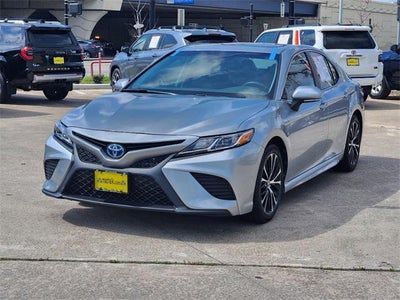 2020 Toyota Camry Hybrid SE
