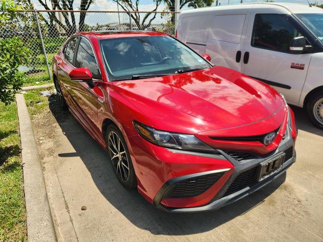 2021 Toyota Camry Hybrid SE
