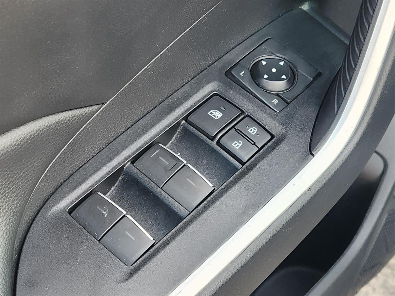 2025 Toyota Rav4 Base
