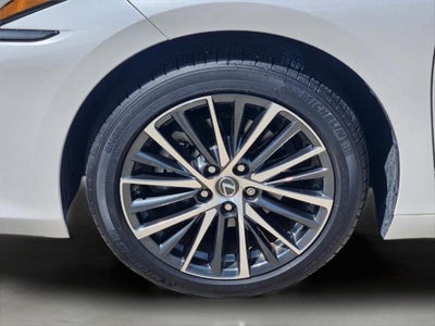 2024 Lexus ES ES 250