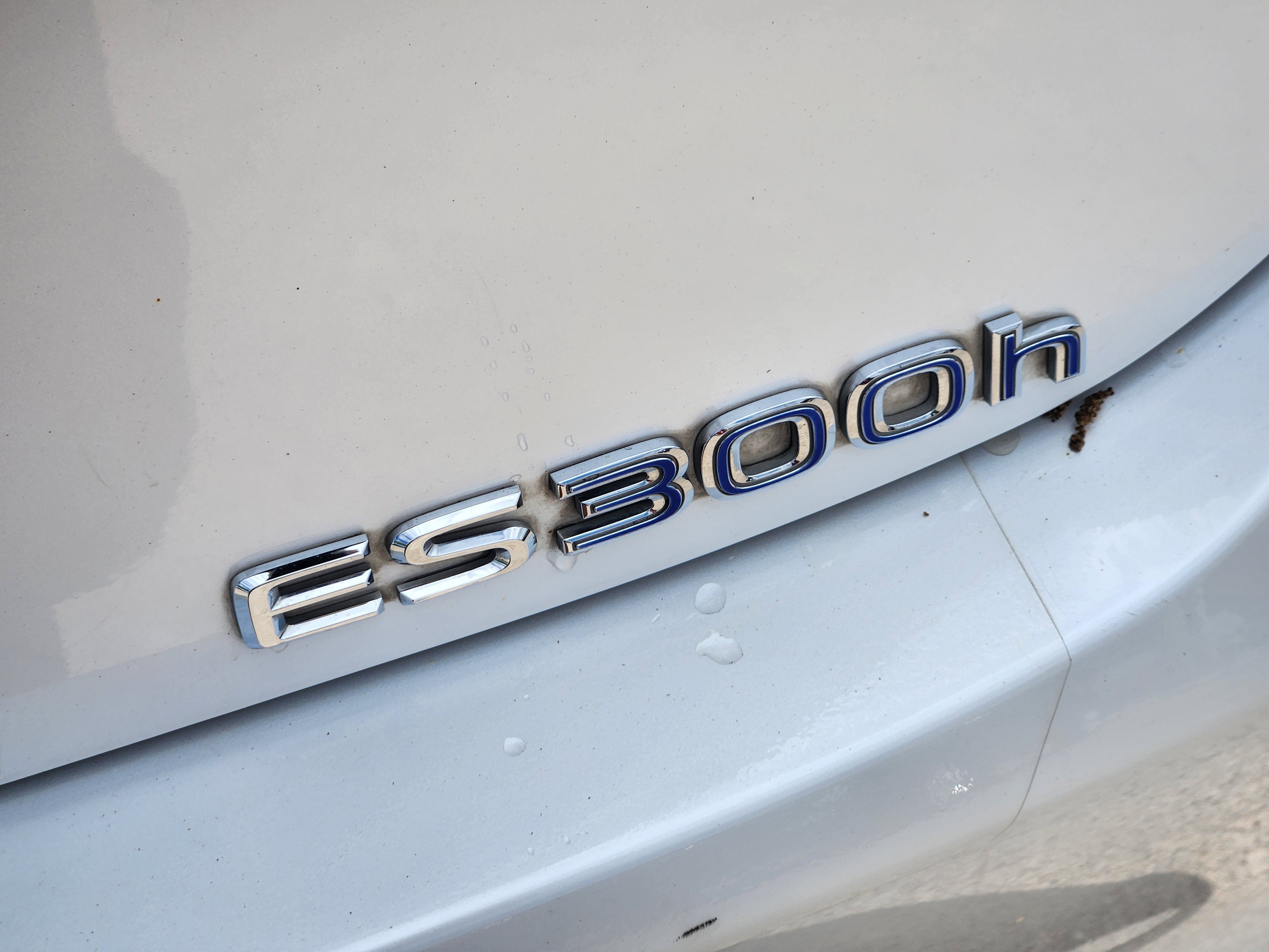 2021 Lexus ES 300h