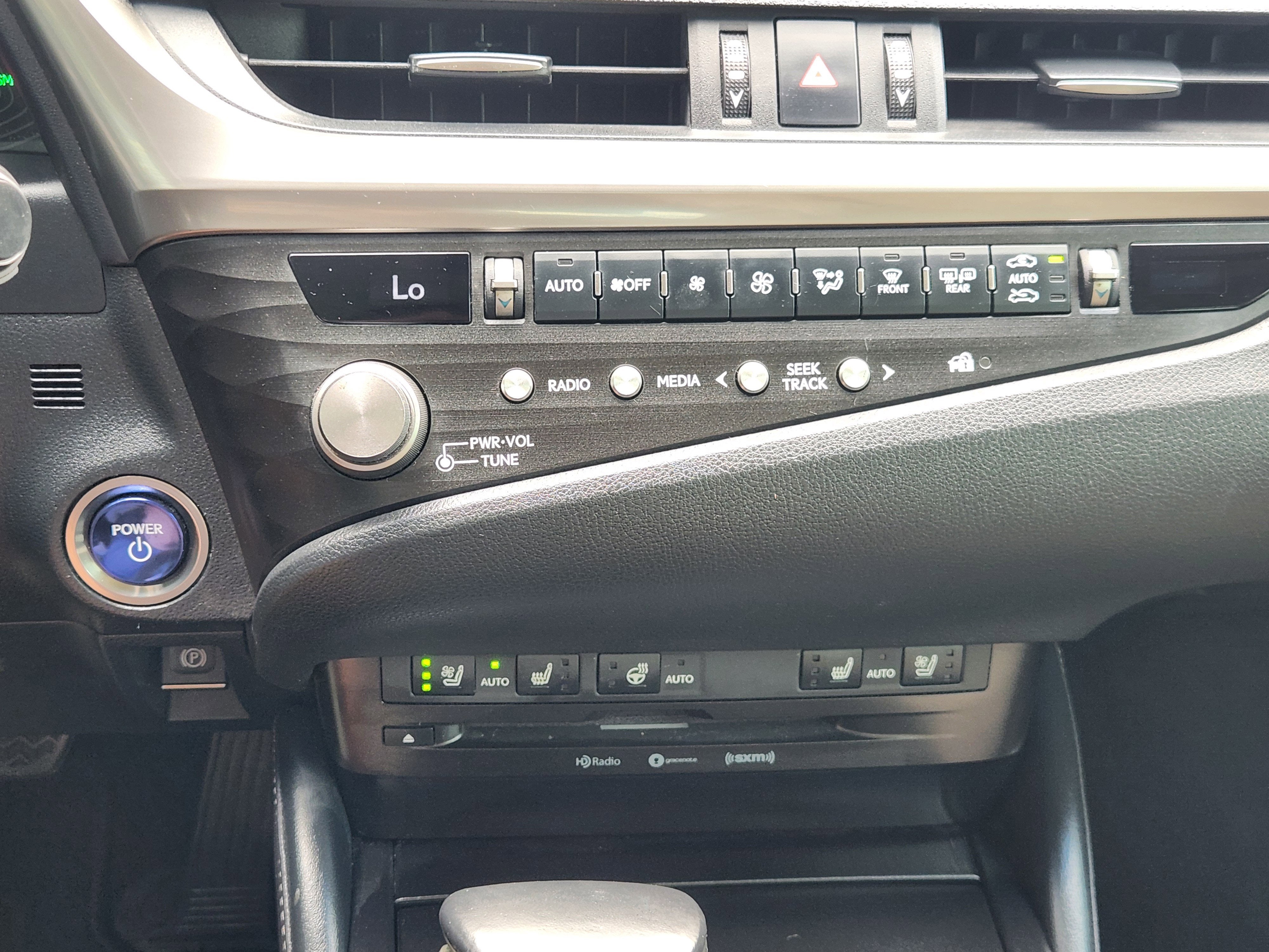 2021 Lexus ES 300h