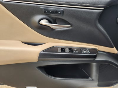 2021 Lexus ES 300h