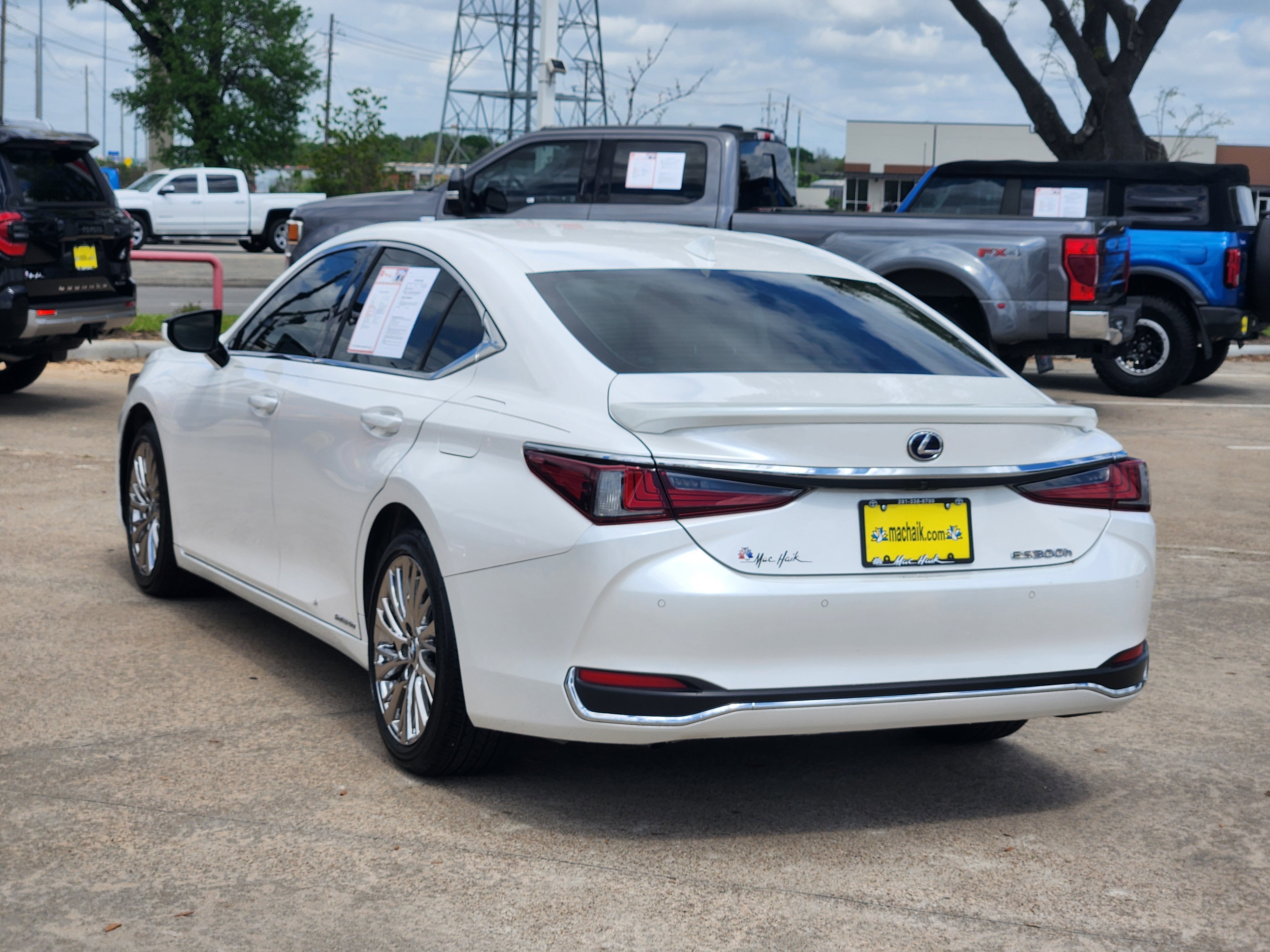 2021 Lexus ES 300h