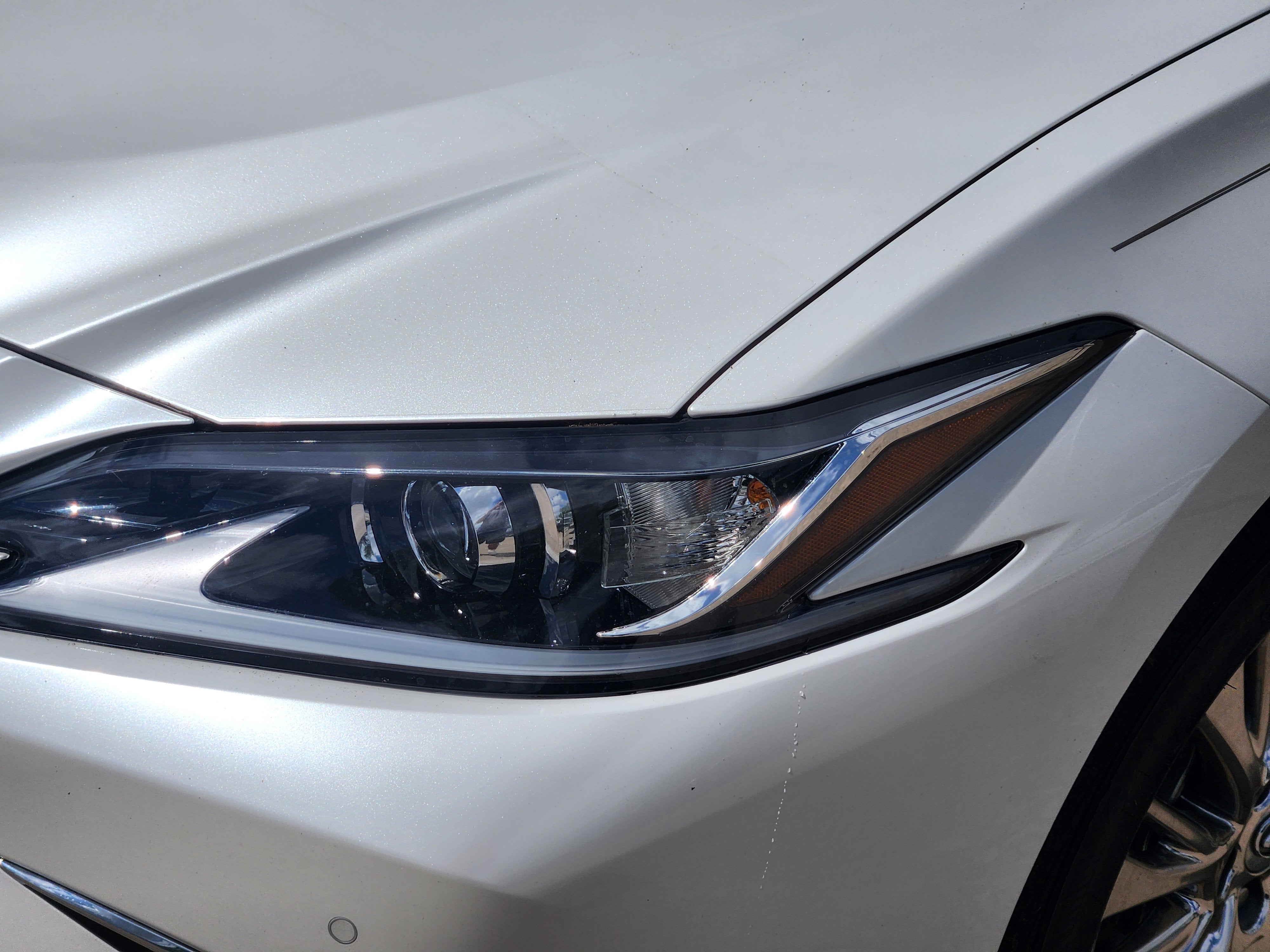2021 Lexus ES 300h