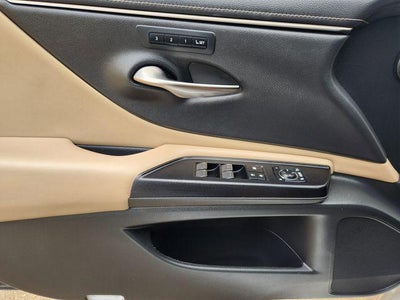 2021 Lexus ES 300h