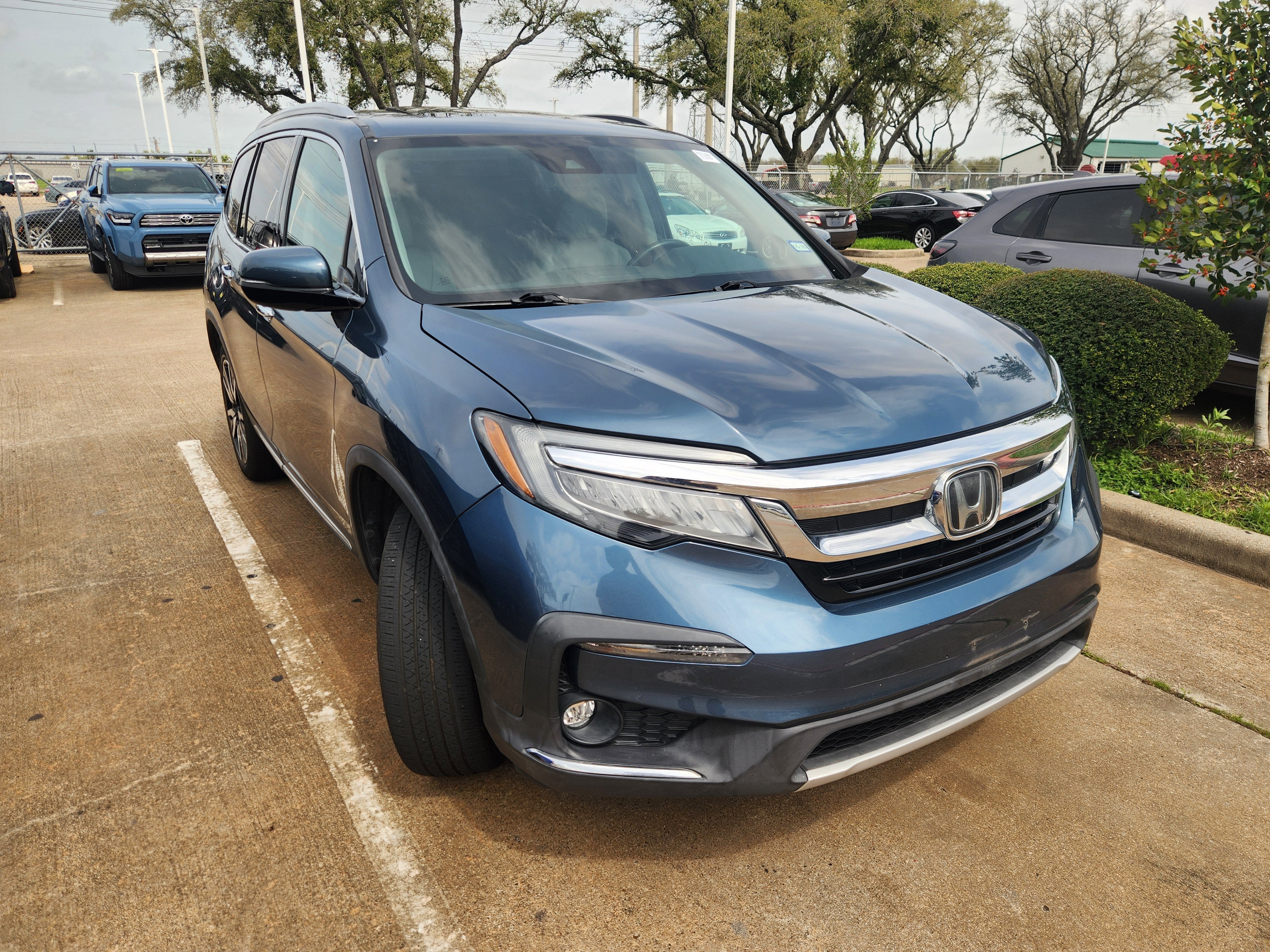 2021 Honda Pilot Touring 8 Passenger
