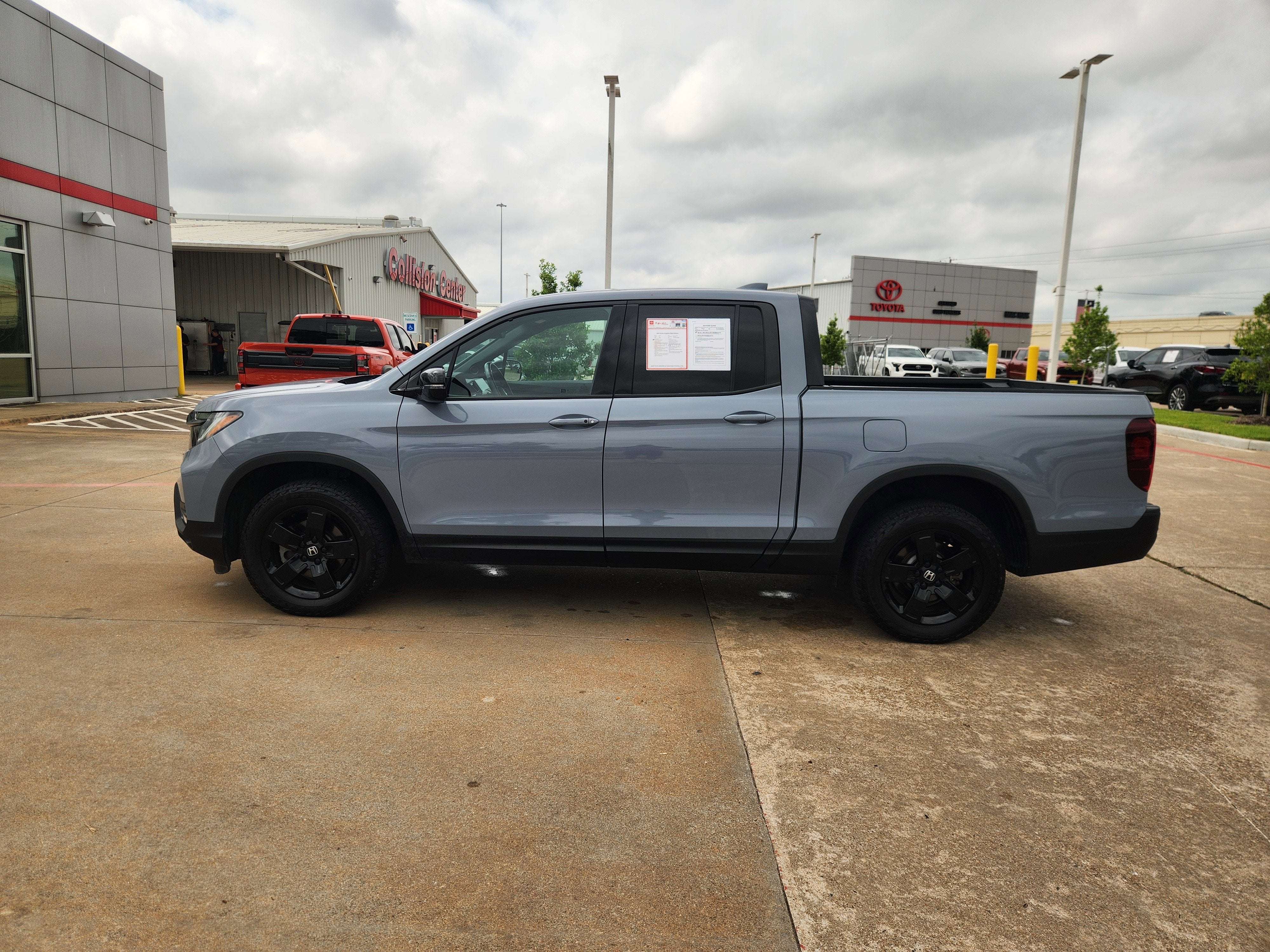 2025 Honda Ridgeline Black Edition