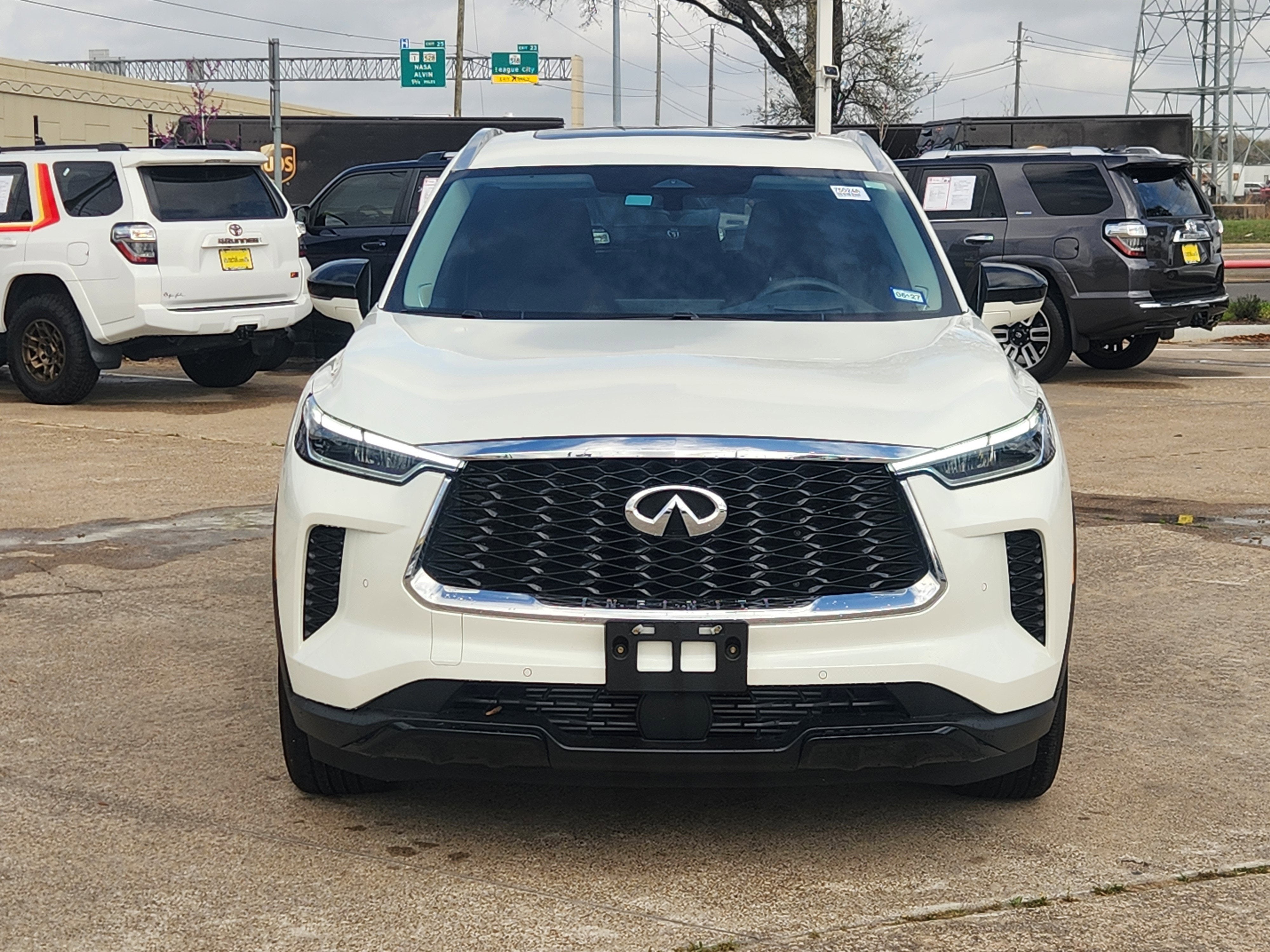 2025 INFINITI QX60 LUXE