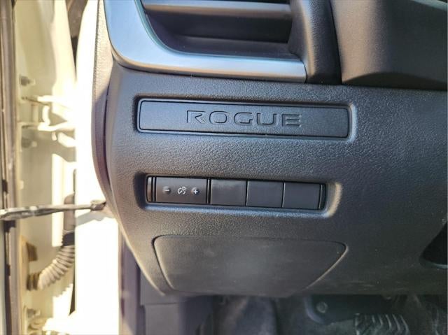 2022 Nissan Rogue S