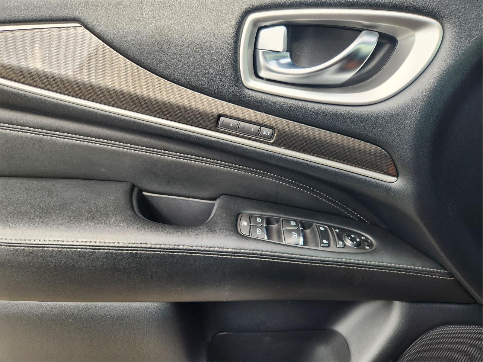 2019 INFINITI QX60 LUXE