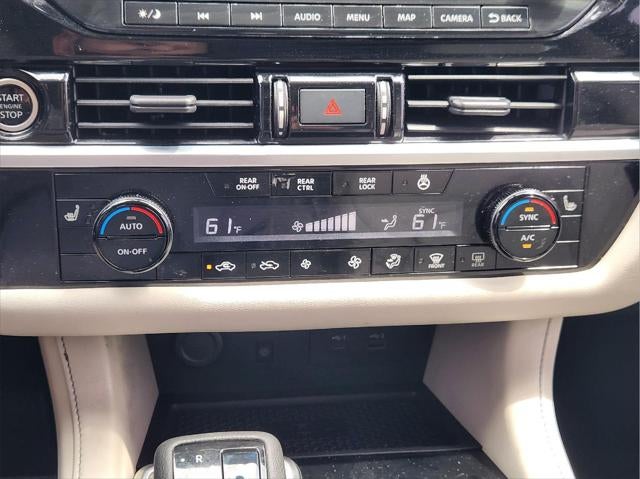 2022 Nissan Pathfinder SL