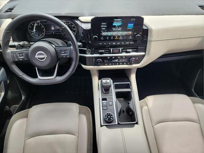 2022 Nissan Pathfinder SL