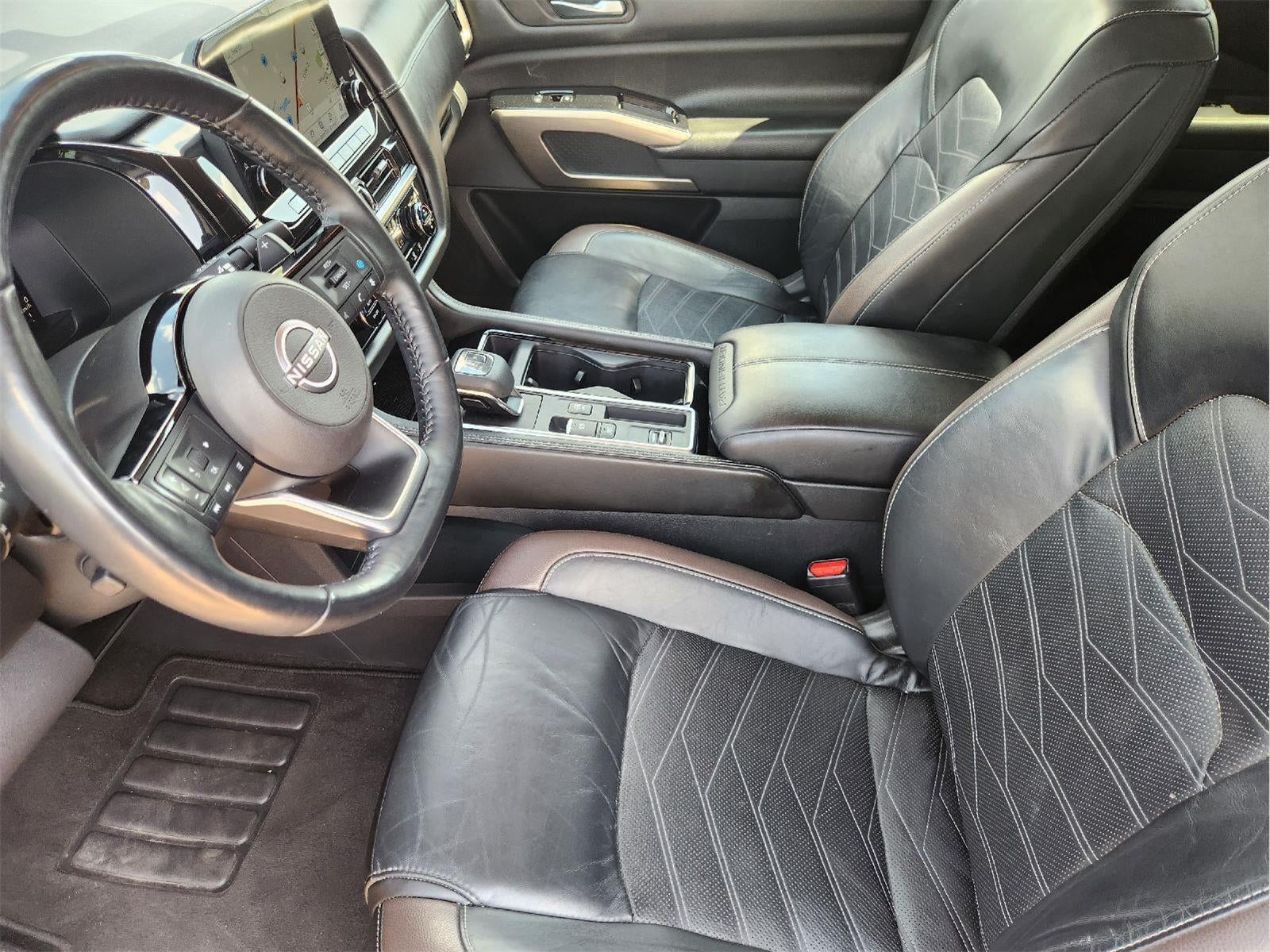 2023 Nissan Pathfinder Platinum
