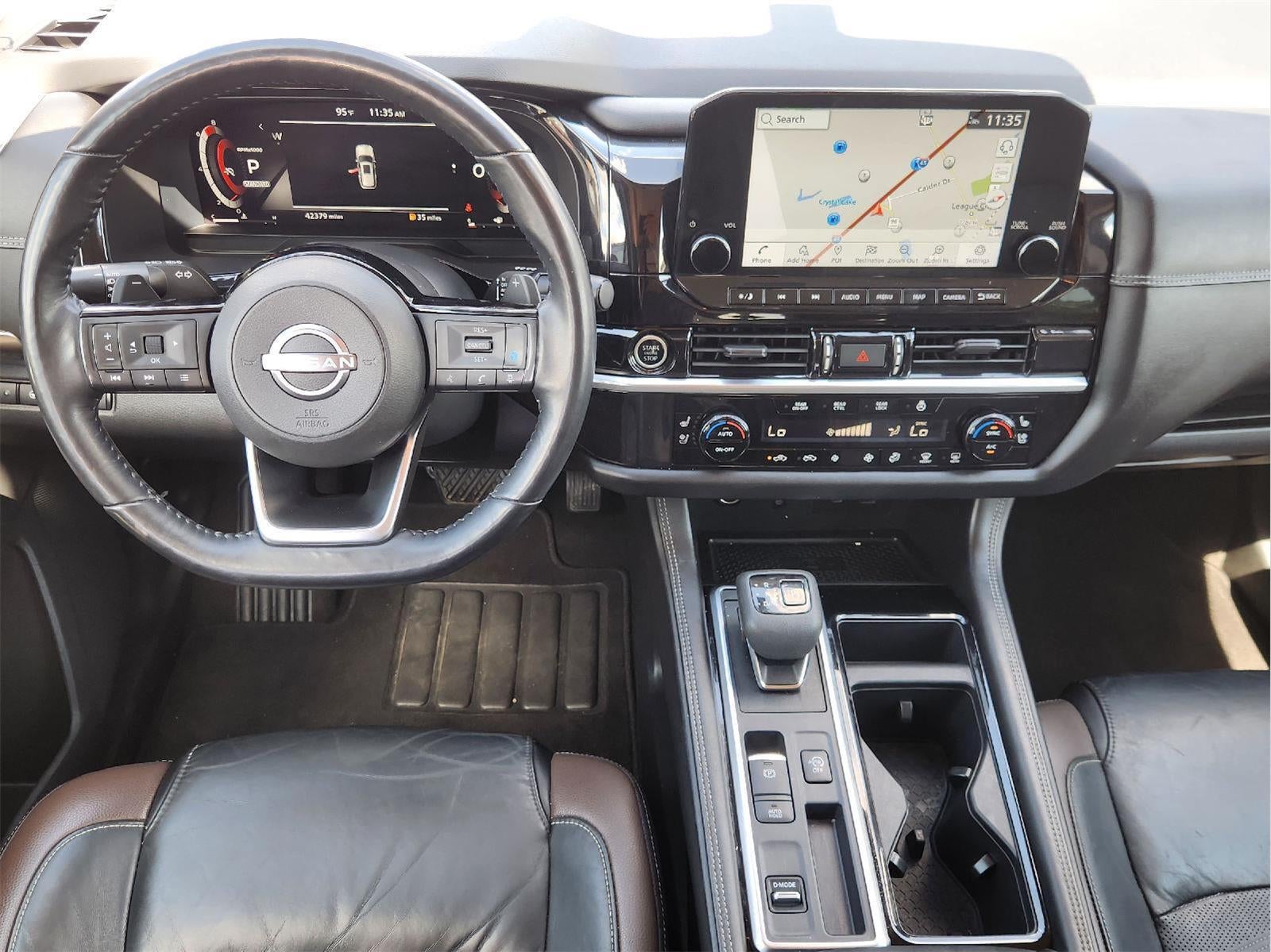 2023 Nissan Pathfinder Platinum