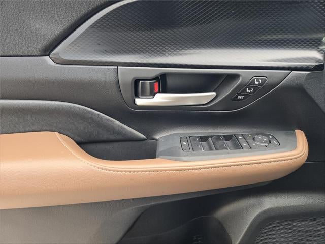 2025 Toyota Grand Highlander Hybrid MAX Platinum