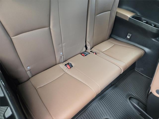 2025 Toyota Grand Highlander Hybrid MAX Platinum