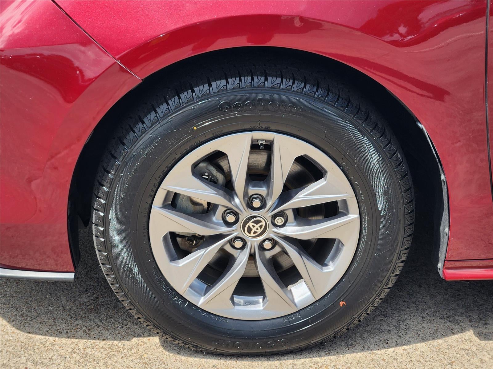 2021 Toyota Sienna LE
