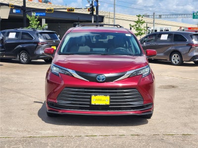 2021 Toyota Sienna LE