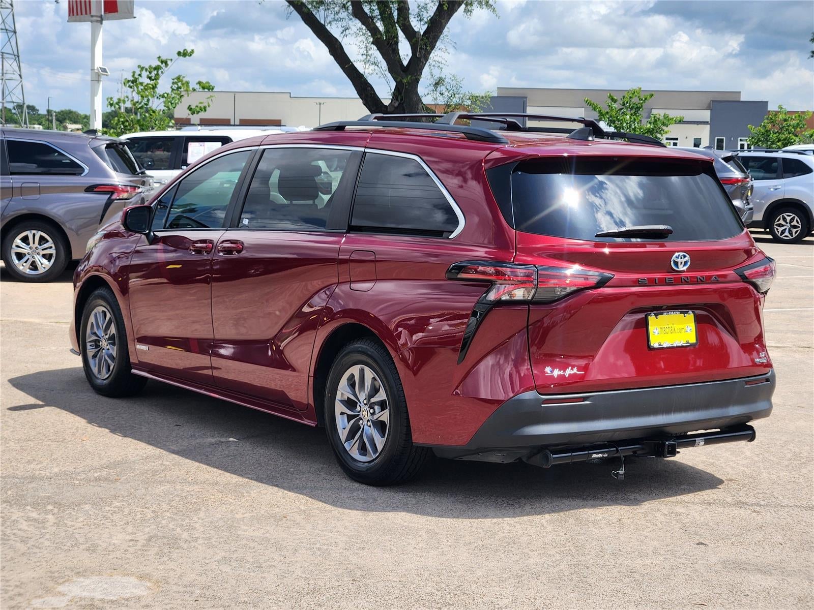 2021 Toyota Sienna LE