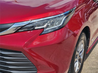 2021 Toyota Sienna LE