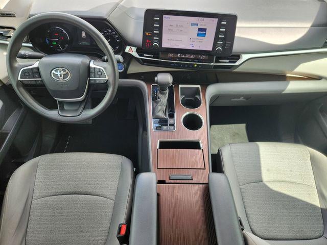 2021 Toyota Sienna LE
