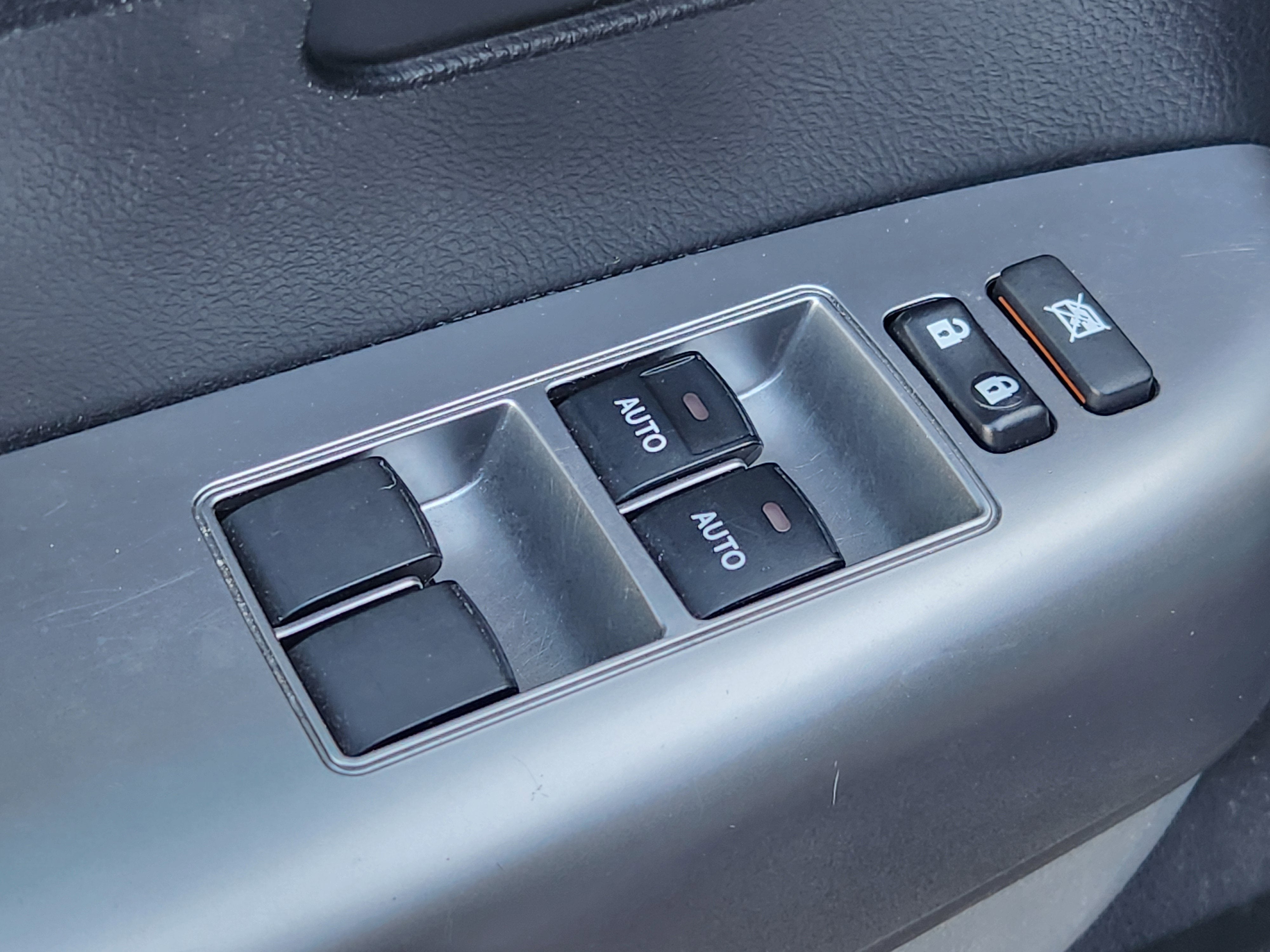 2019 Toyota Sequoia SR5