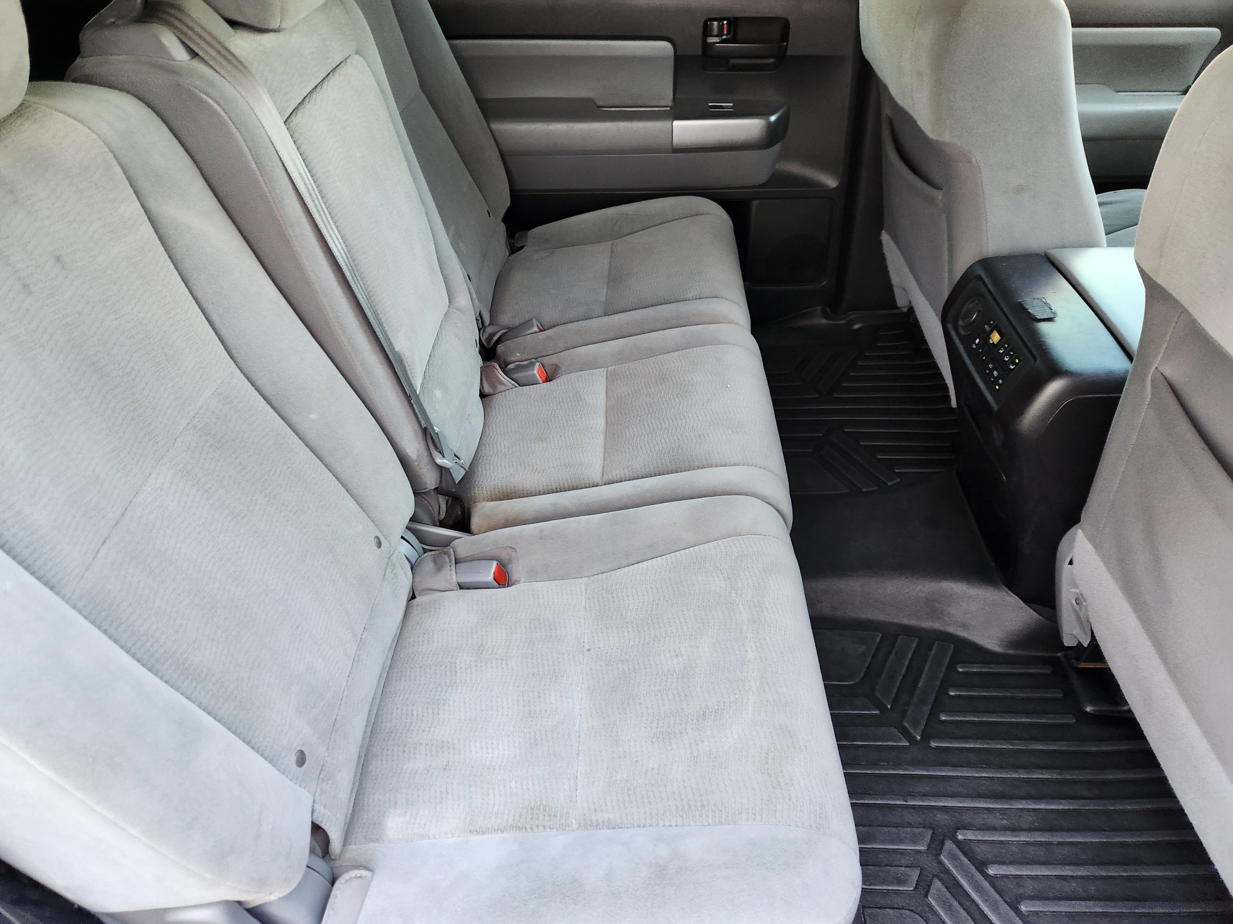 2019 Toyota Sequoia SR5