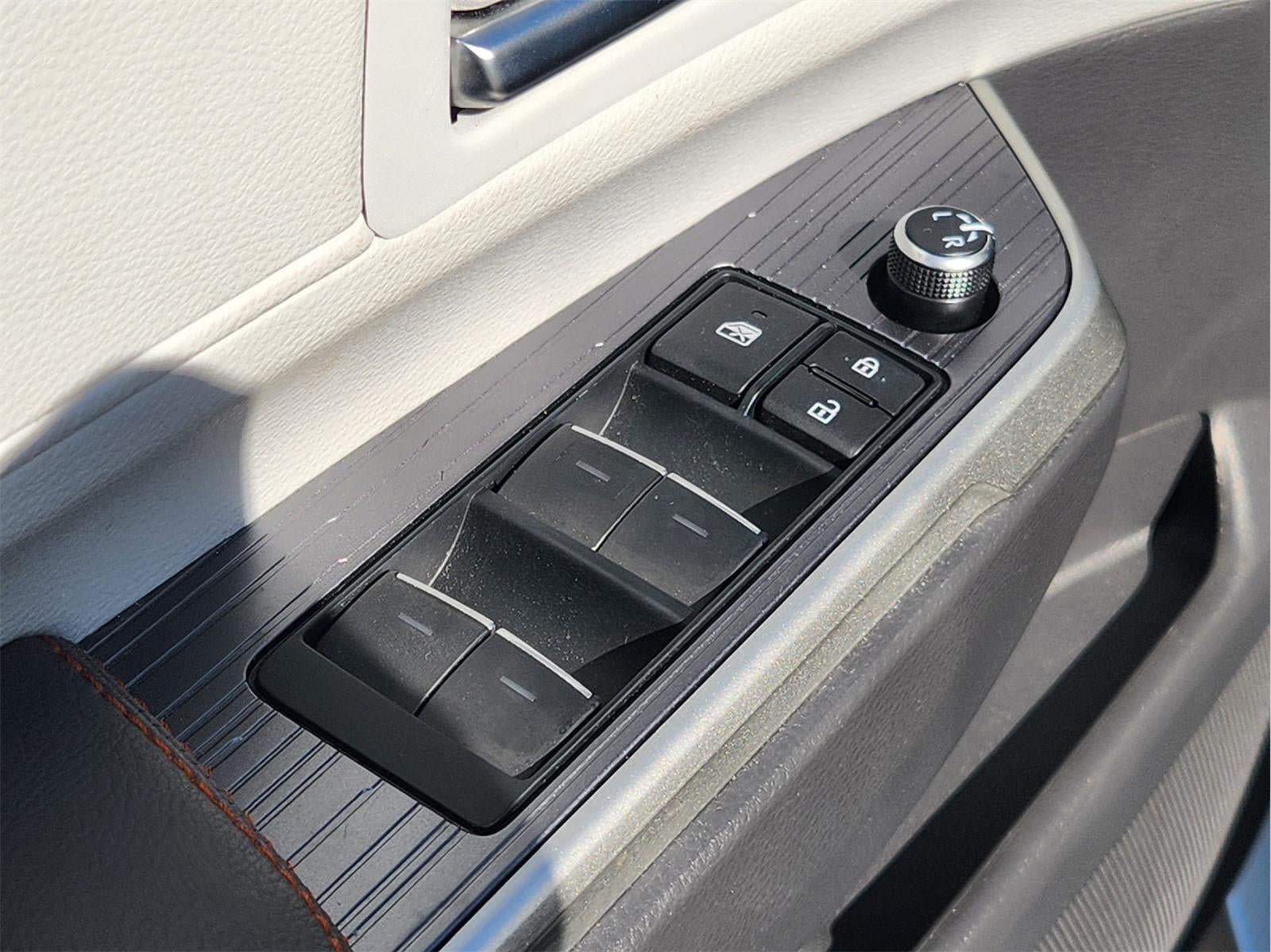 2024 Toyota Sienna XSE