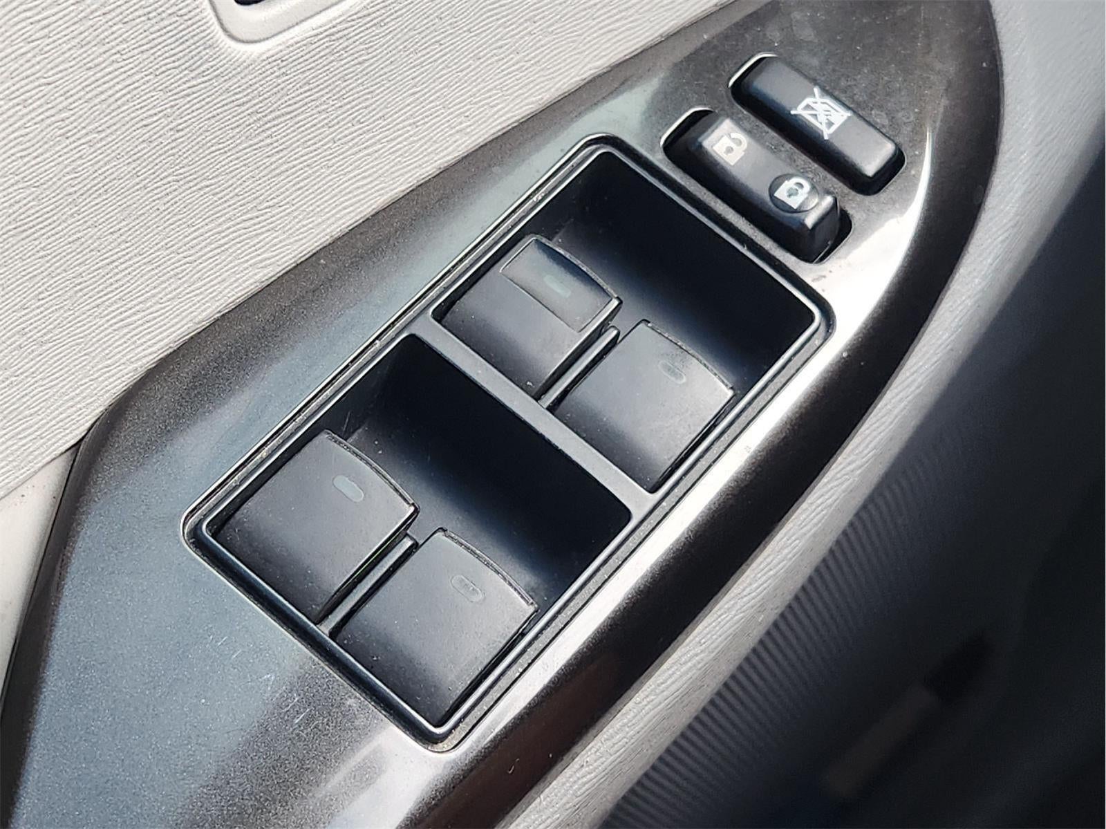 2012 Toyota Sienna Base 7-Passenger
