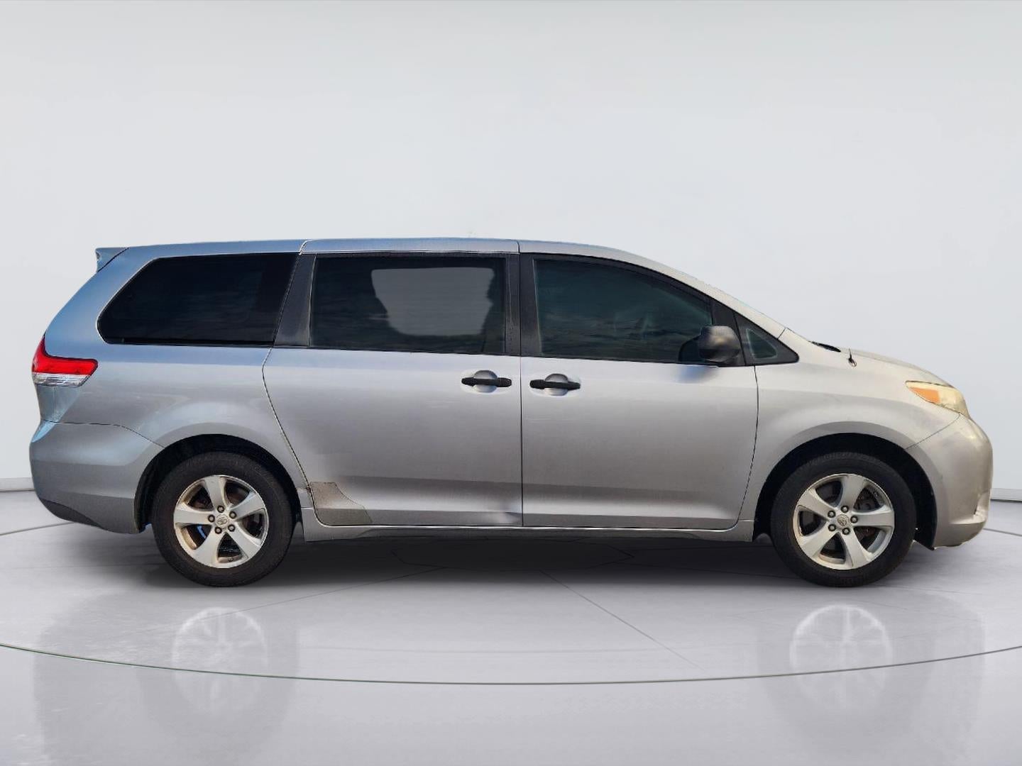 2012 Toyota Sienna Base 7-Passenger