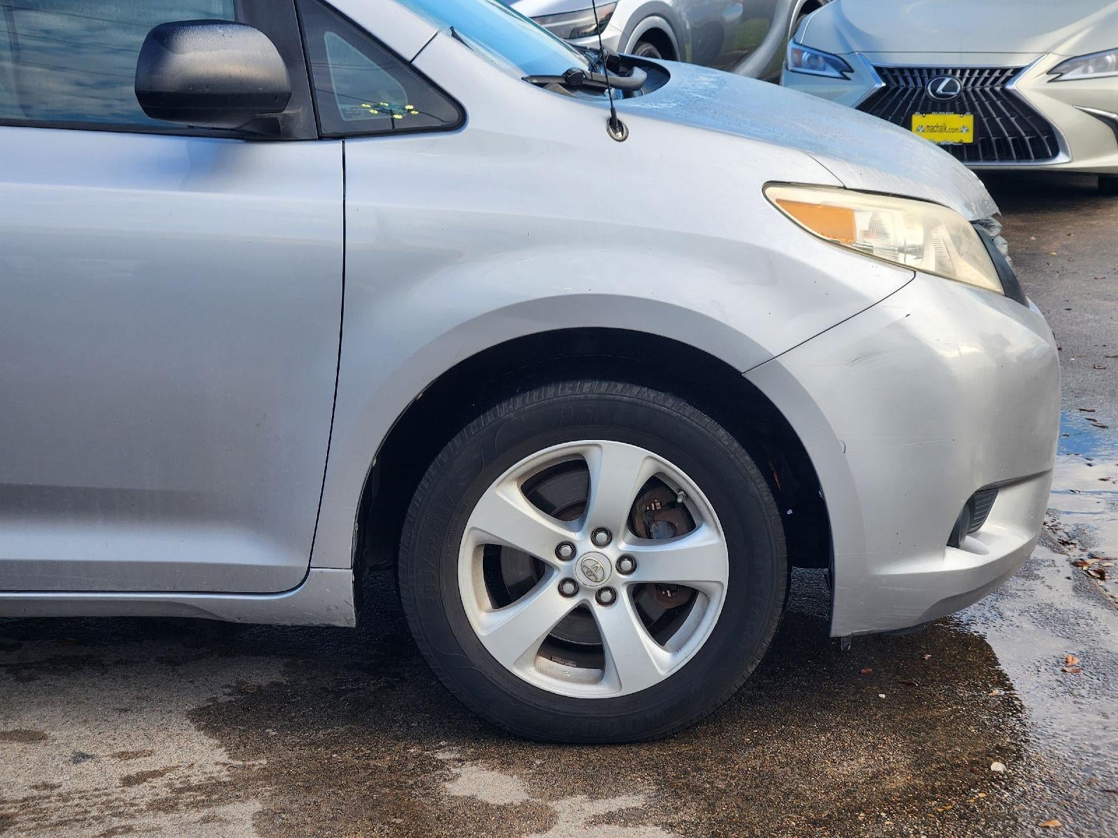 2012 Toyota Sienna Base 7-Passenger