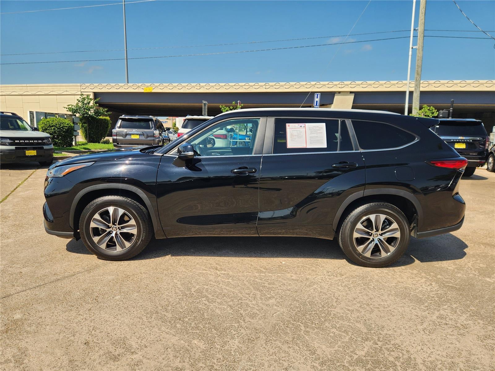 2023 Toyota Highlander XLE