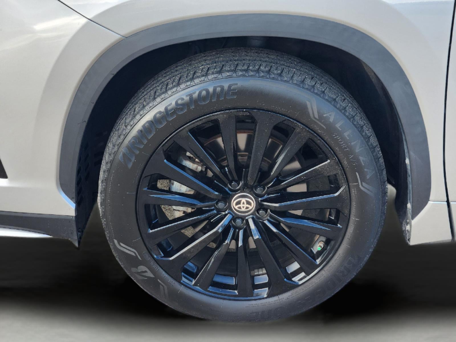 2024 Toyota HIGHLANDER Base