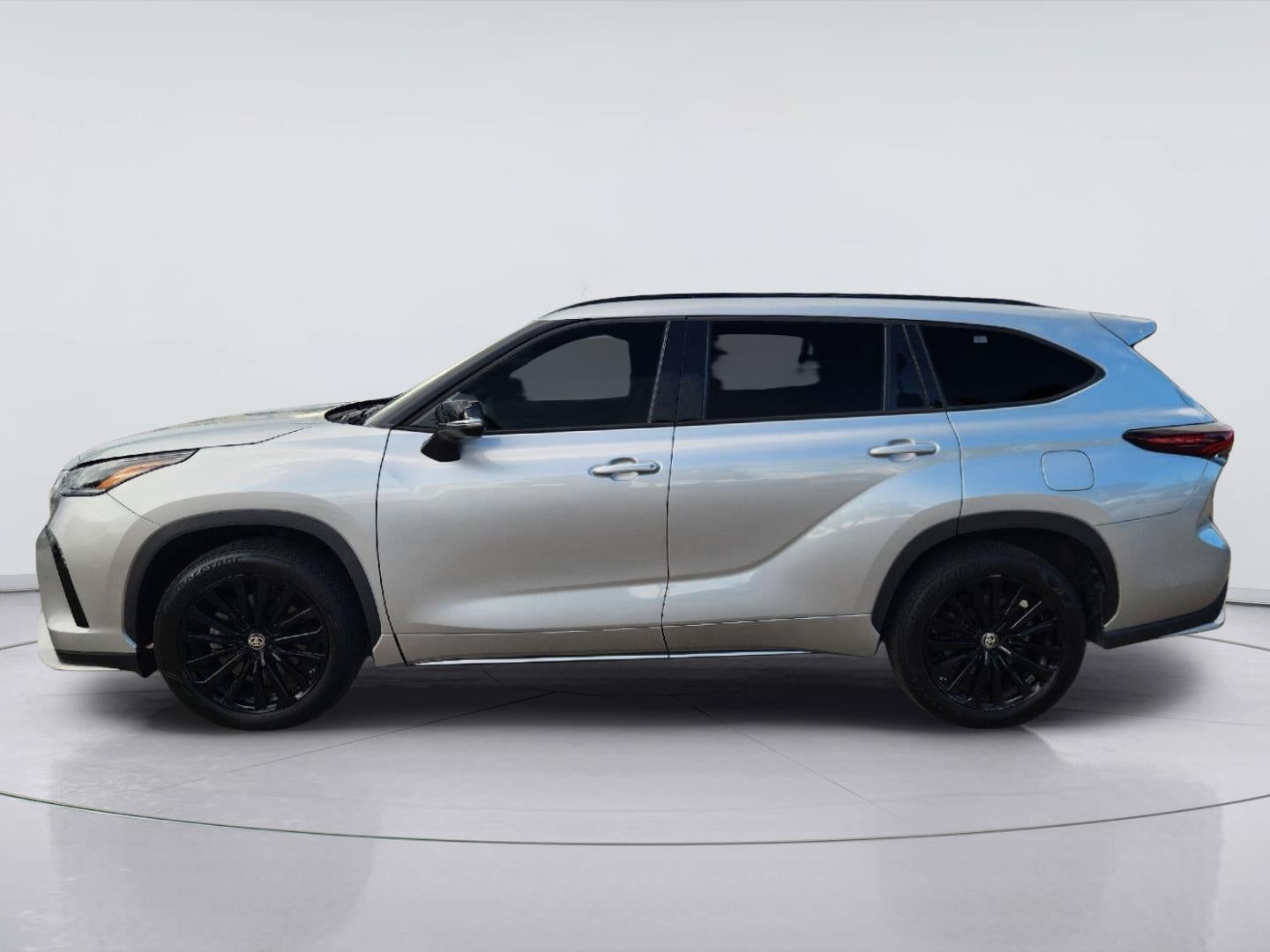 2024 Toyota HIGHLANDER Base