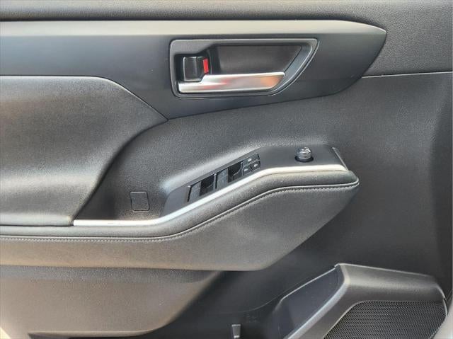 2024 Toyota HIGHLANDER Base