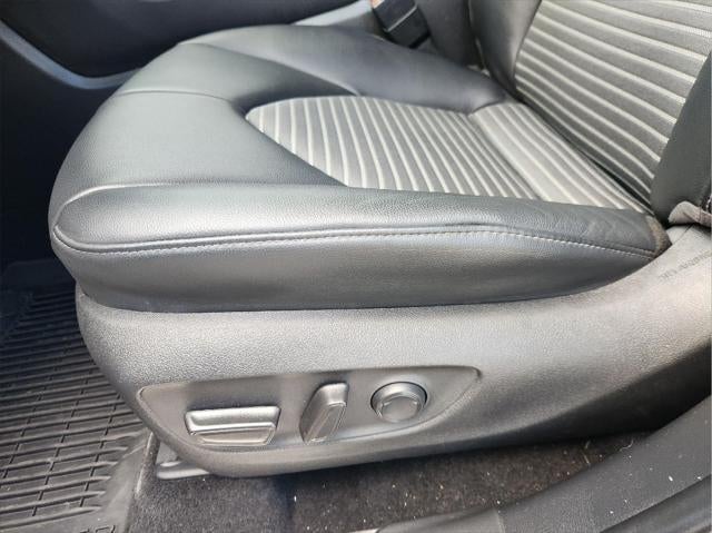 2024 Toyota HIGHLANDER Base