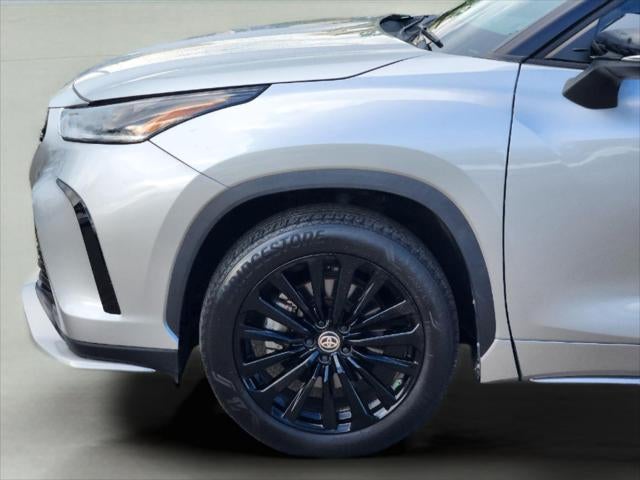 2024 Toyota HIGHLANDER Base