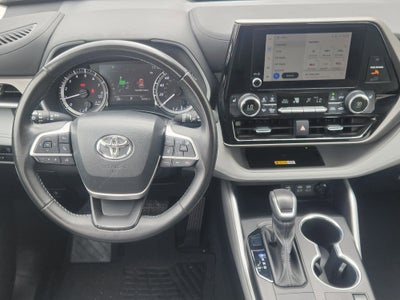 2023 Toyota Highlander XLE