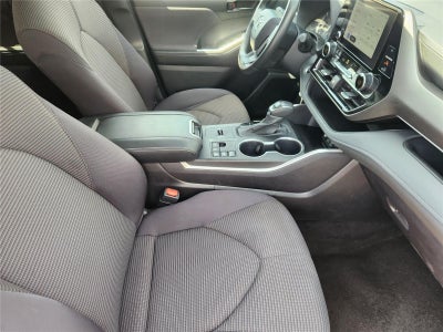 2025 Toyota Highlander LE