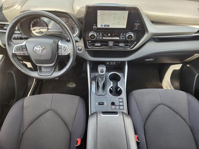 2025 Toyota Highlander LE