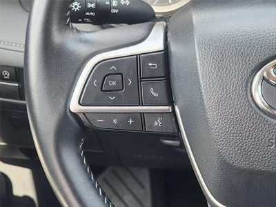 2025 Toyota Highlander LE